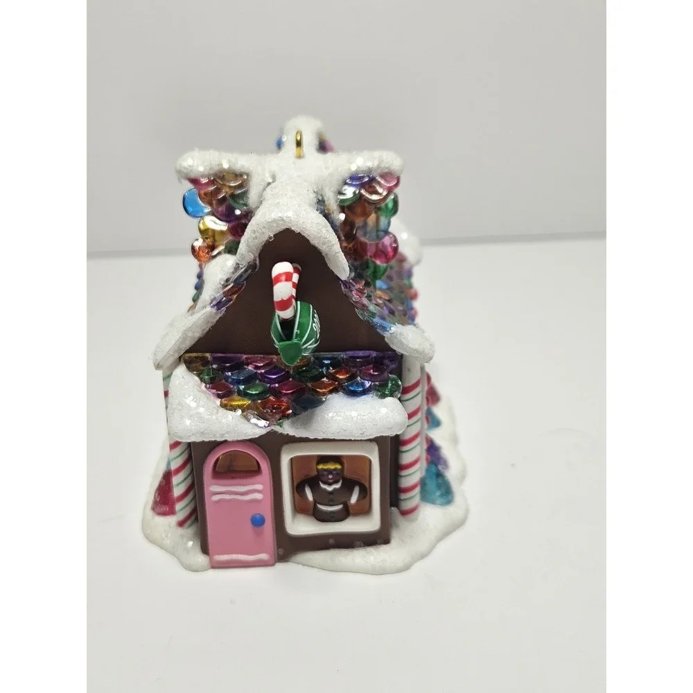 2006 Hallmark Keepsake Ornament Sweet Shop Noelville Series 1st Edition QX2456